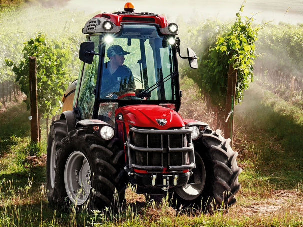 Traktor Antonio Carraro TONY 10900 TR