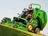 Rotační žací stroj John Deere 1545