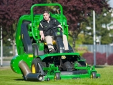 Rotační žací stroj John Deere 1565