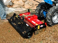 Stroje a nářadí pro úpravy a zpracování půdy