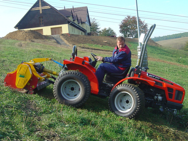 Svahové malotraktory Agromehanika AGT 850/860