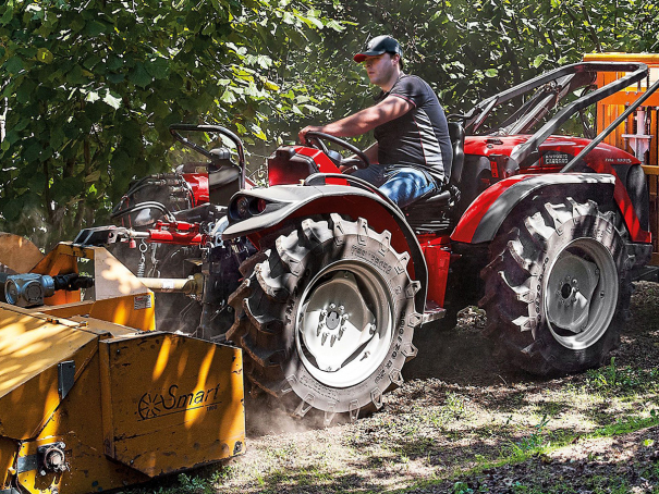 Traktor Antonio Carraro TRX 7800 S