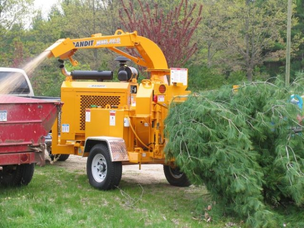 Štěpkovač Bandit Model 200 XP
