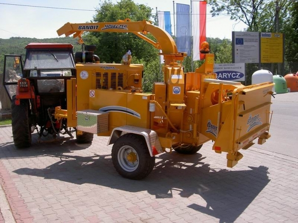 Štěpkovač Bandit Model 250 XP