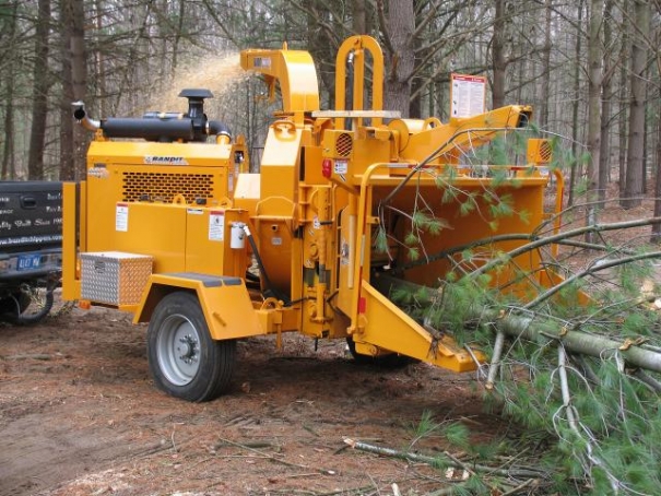 Štěpkovač Bandit Model 255 XP