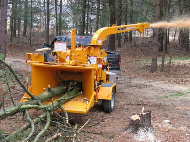 Štěpkovač Bandit Model 255 XP