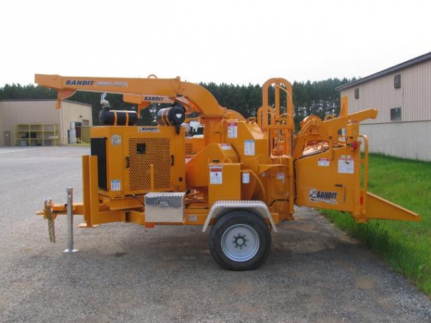 Štěpkovač Bandit Model 255 XP