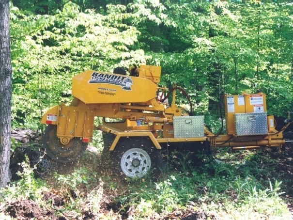 Pařezová fréza Bandit Model 3200 Towable