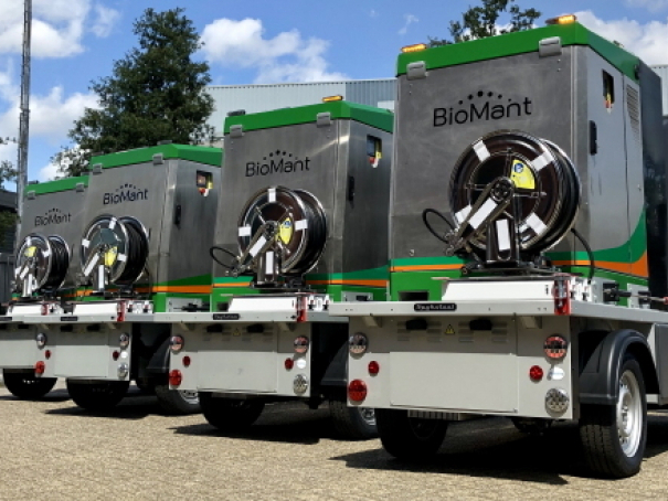 Stroj pro likvidaci plevele horkou vodou BioMant One