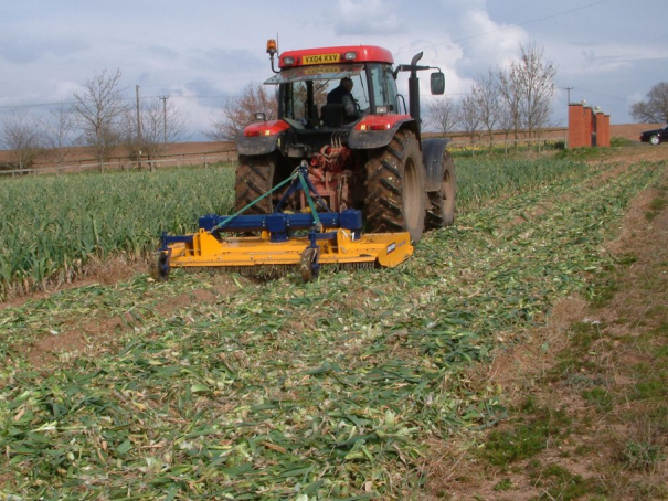 Plošný mulčovač Bomford Turner Tri-Blade