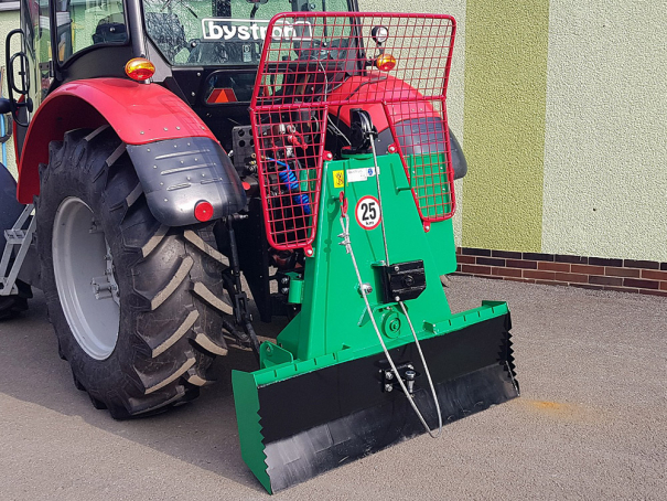 Lanový naviják Bystroň 4T za traktor s dálkovým ovládáním