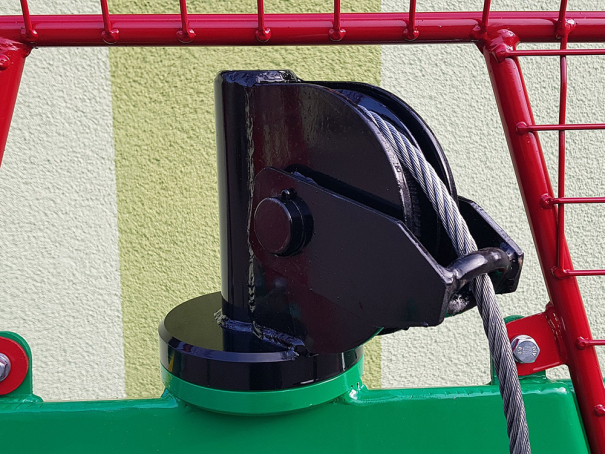 Lanový naviják Bystroň 4T za traktor s dálkovým ovládáním