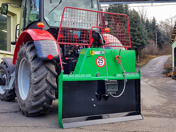 Lanový naviják Bystroň 7,5T za traktor s dálkovým ovládáním