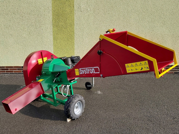 Špalíkovač Bystroň Pirana Longa se spalovacím motorem 14 HP kola 410x160