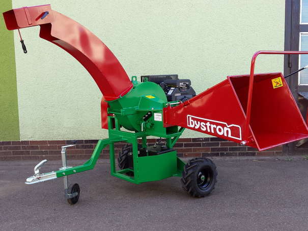 Špalíkovač Bystroň Pirana Longa se spalovacím motorem 23,5 HP kola 410x160