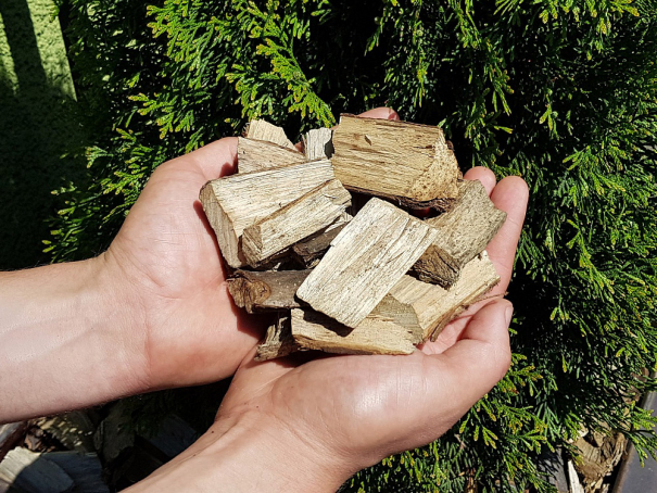 Štěpkovač Bystroň Pirana se spalovacím motorem 14 HP kola 410x100