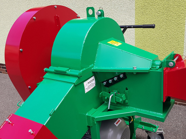Špalíkovač Bystroň Pirba Longa s elektromotorem 11 kW