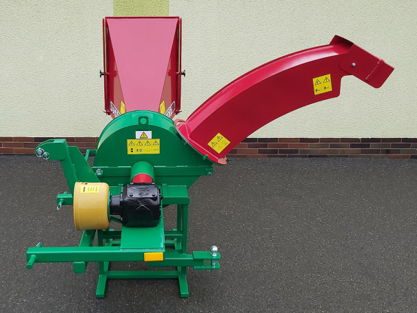 Špalíkovač Bystroň Pirba Longa za traktor s připojením vlečky