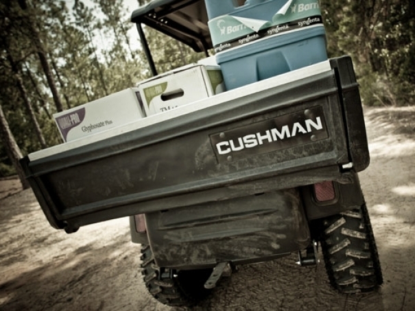 Pracovní vozík Cushman Hauler X