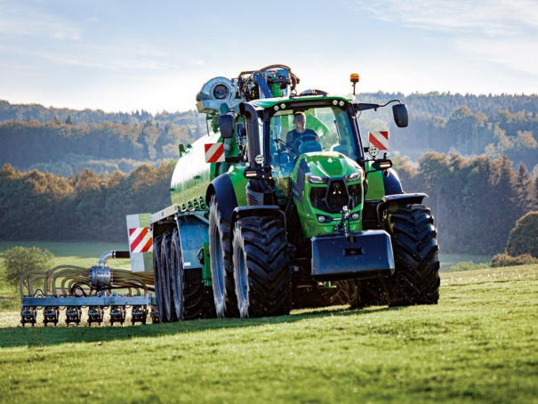 Zemědělský traktor Deutz-Fahr Řada 8 - 8280 TTV