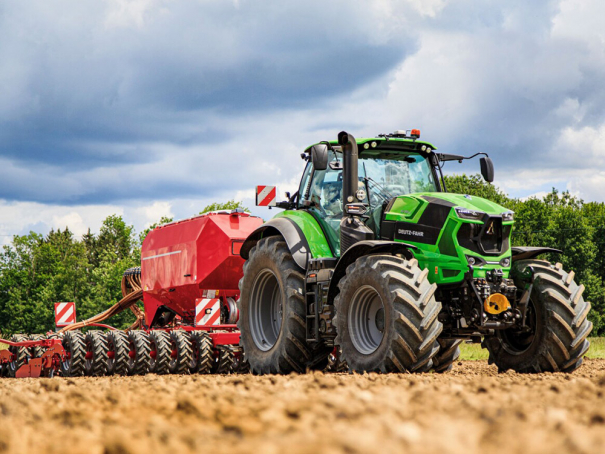 Zemědělský traktor Deutz-Fahr Řada 8 - 8280 TTV