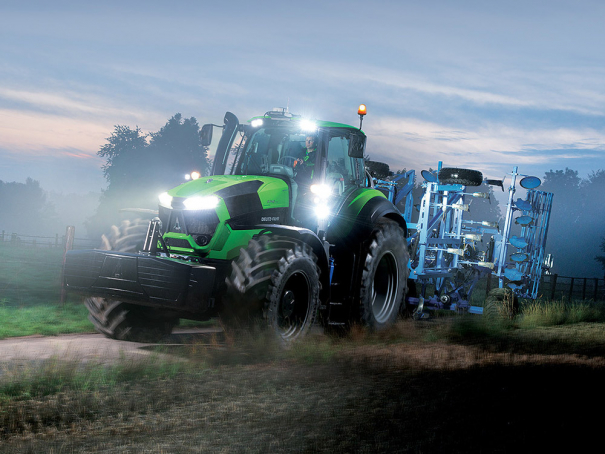 Zemědělské traktory Deutz-Fahr Řada 9 - Agrotron 9 TTV