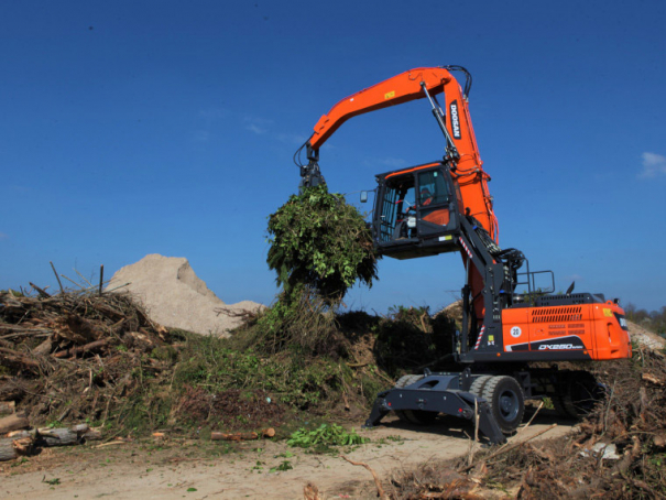  Kolové rypadlo Doosan DX250WMH-5