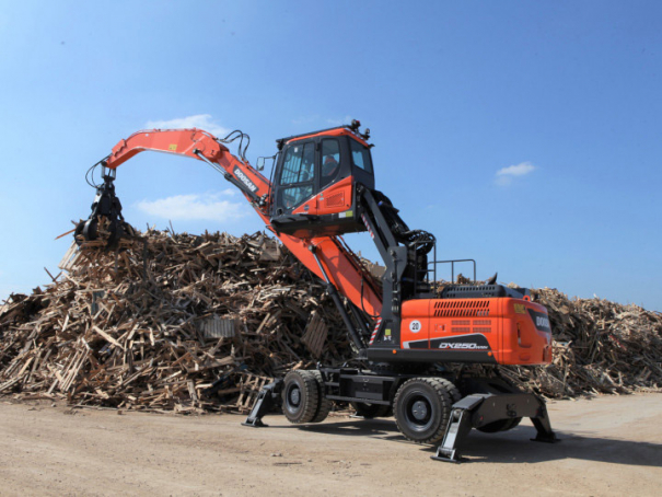  Kolové rypadlo Doosan DX250WMH-5