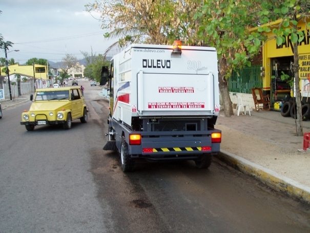 Zametací stroj Dulevo 200 Quattro