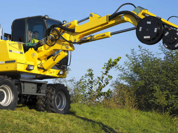 Samojízdná ramenová sekačka Energreen ILF B2000