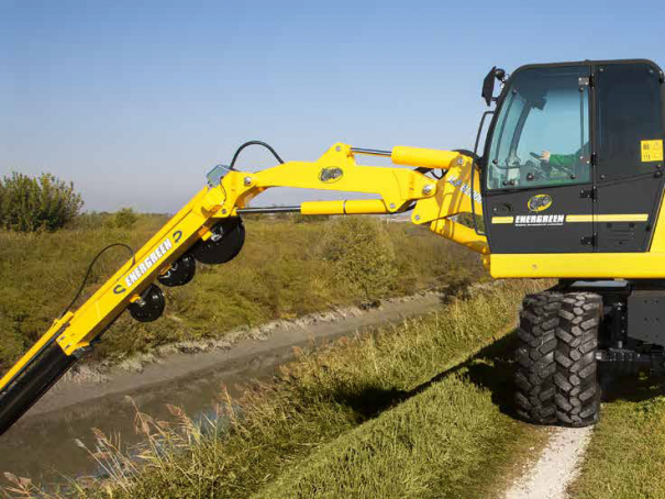 Samojízdná ramenová sekačka Energreen ILF B2000