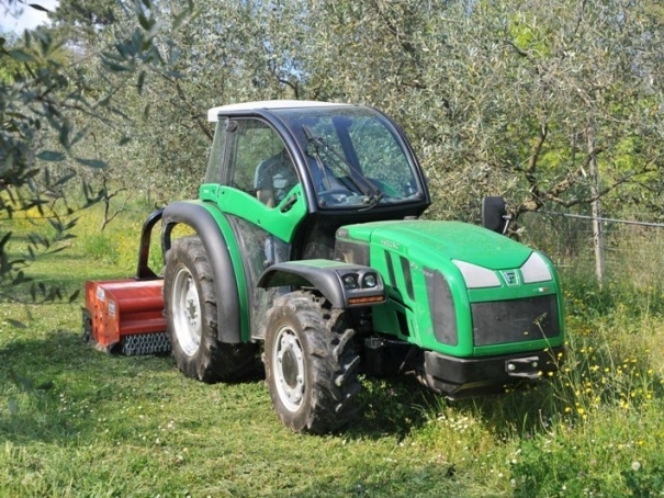 Traktory Ferrari Vega SDT V80 | K105 Dualsteer