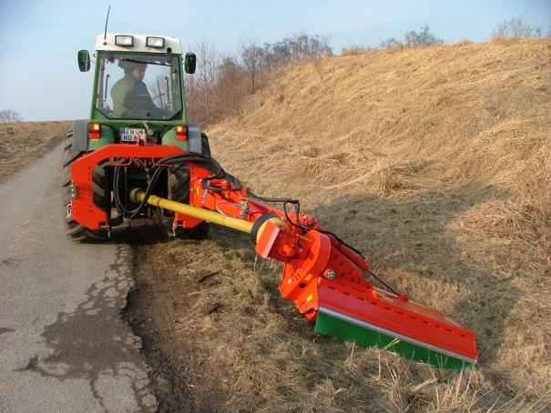 Stranový kladívkový mulčovač Humus SP