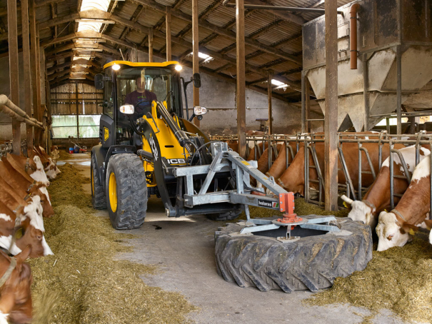 JCB 409 Agri