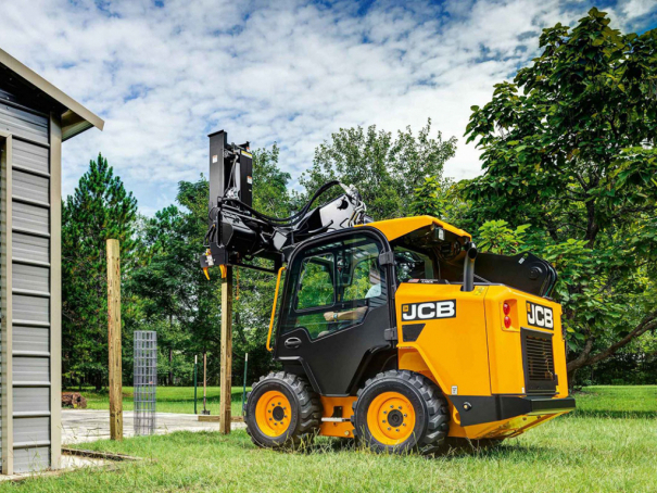 Smykem řízené kolové nakladače JCB Robot