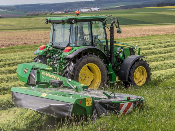 Užitkové traktory John Deere řada 5M