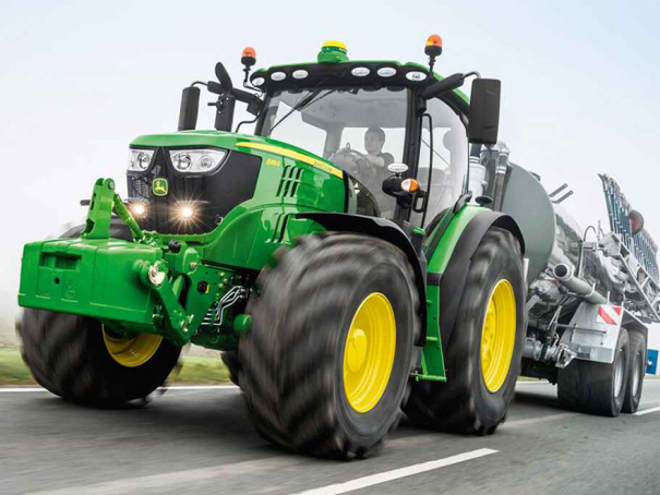 Zemědělské traktory John Deere řada 6R