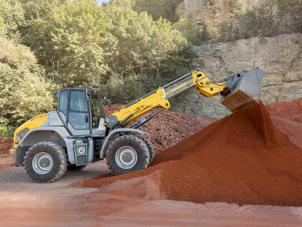 Teleskopický nakladač Kramer 8145T