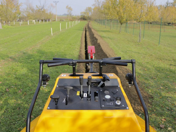 Drážkovač Laski TR 120 HI