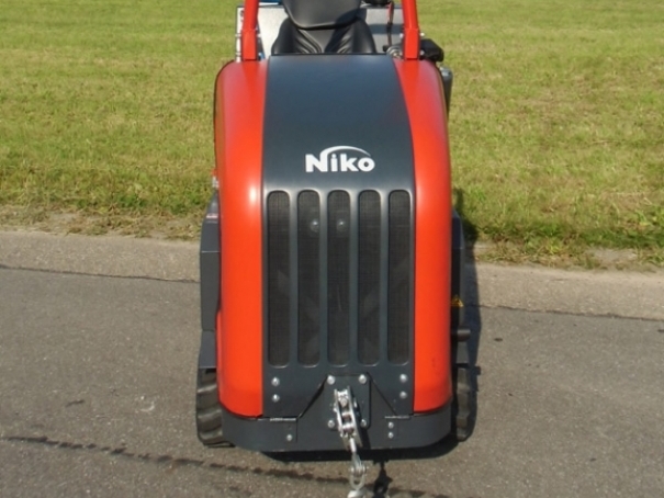 Pásový traktor Niko HRS 70