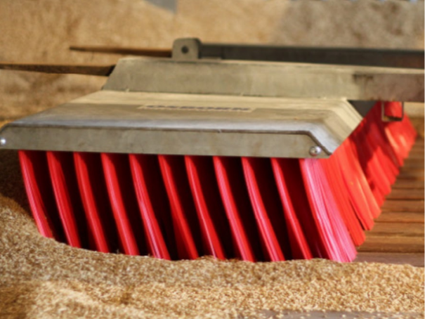 Univerzální zametací zařízení Osborn Broomate