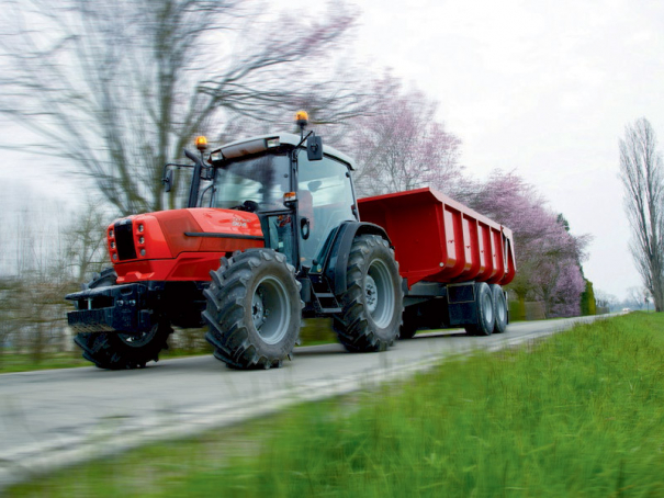 Zemědělský traktor Same Dorado