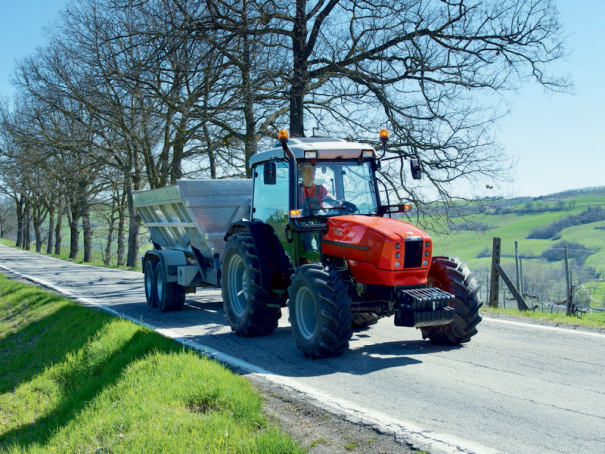 Zemědělský traktor Same Dorado