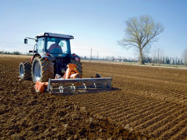 Zemědělský traktor Same Dorado