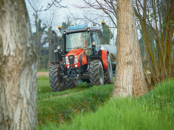 Zemědělský traktor Same Explorer