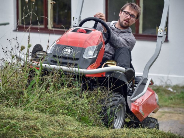 Žací stroj Seco Goliath