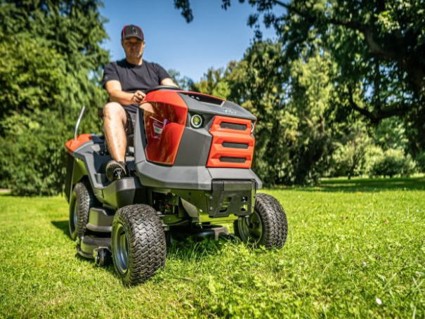 Žací traktor Seco Starjet