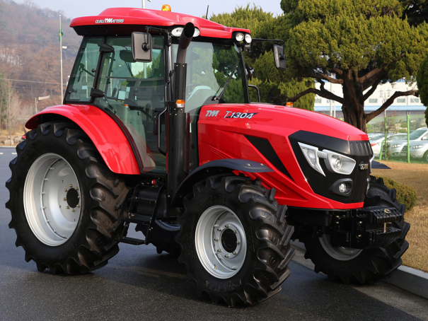 Traktor TYM T1304