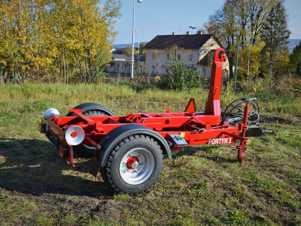 Traktorový nosič kontejnerů WTC PORTÝR 3