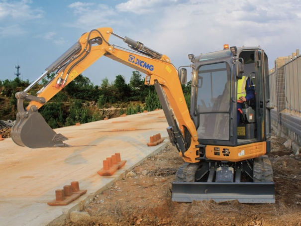 Pásové minirypadlo XCMG XE27e